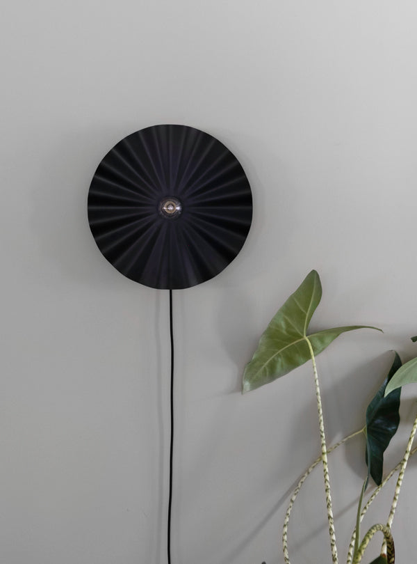 KRUM | SPRING WALL LIGHT 01