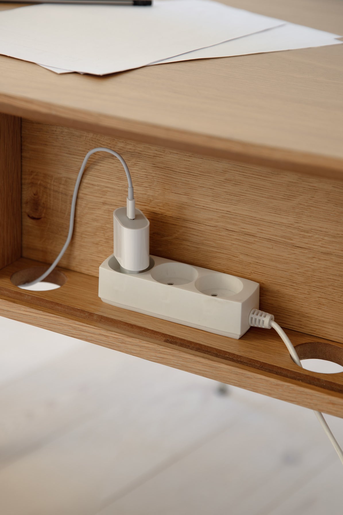 AUDACIOUS DESK