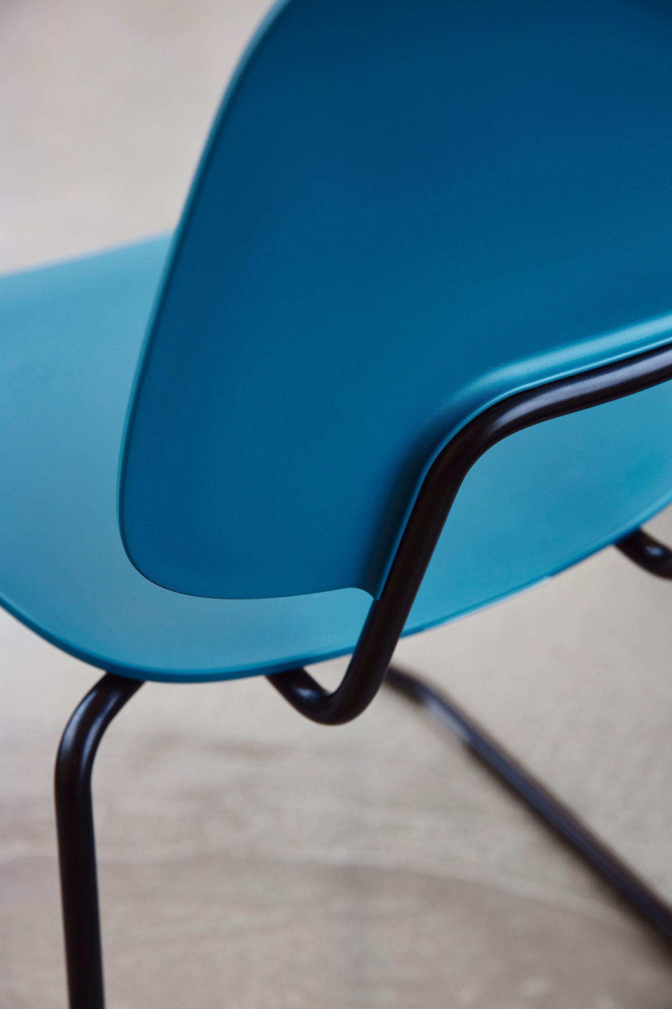 CHAIR BY WEHLERS | PHARMA BLUE