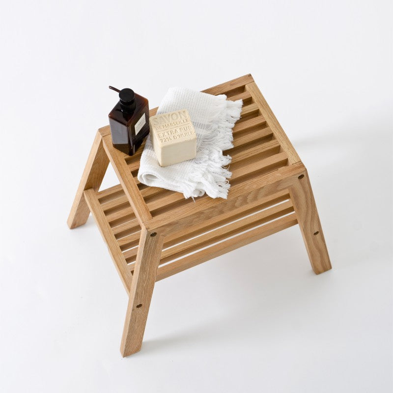 SLATTED STOOL | NATURAL OAK