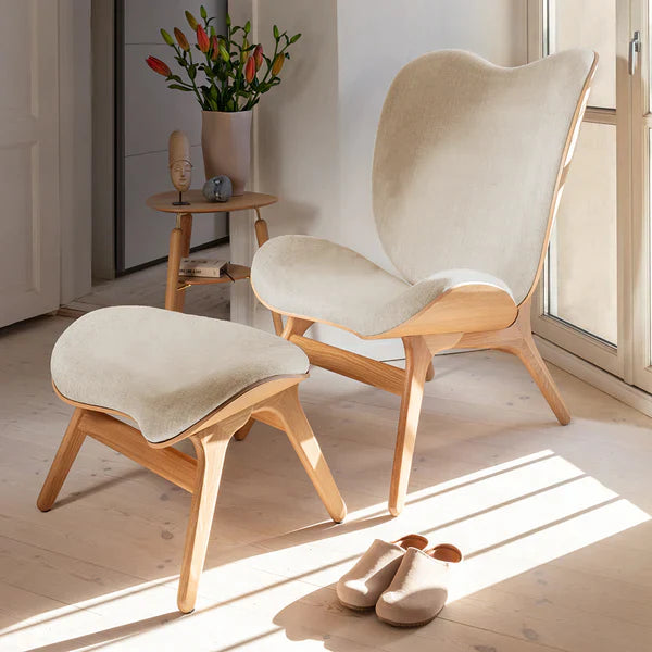 A CONVERSATION PIECE | LOUNGE CHAIR TALL
